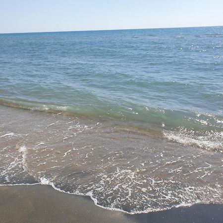 Trilocale Lido Di Roma Διαμέρισμα Λίντο ντι Όστια Εξωτερικό φωτογραφία